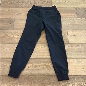 Lululemon charcoal color XS men’s joggers.